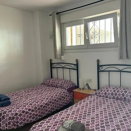 Edificio Acapulco アパート ネルハ